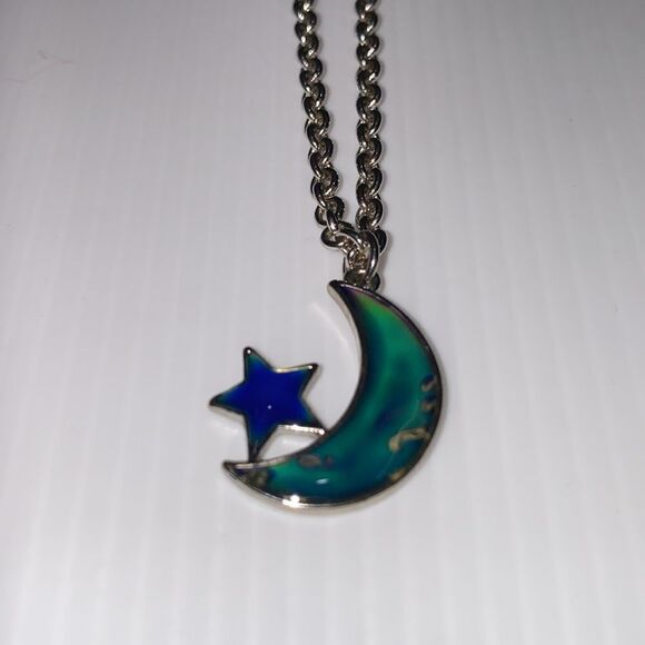 Moon And Star Mood Necklace With Silver Tone 24" Rope Chain - Picture 1 of 7